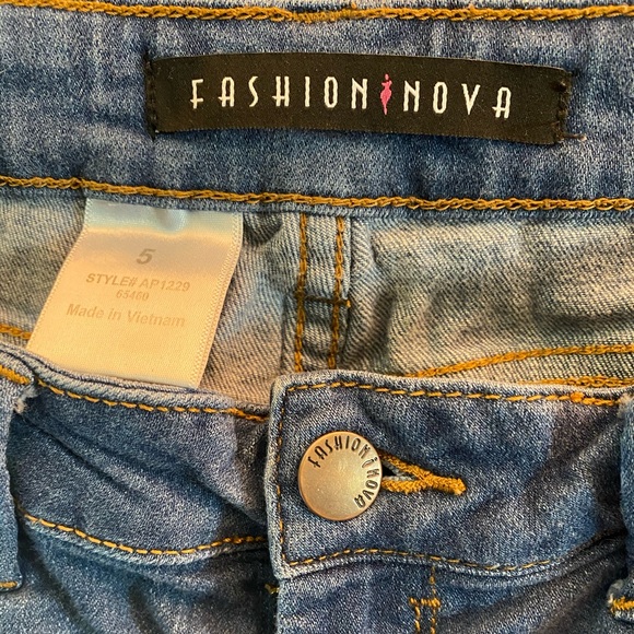 Fashion Nova Jeans - Picture 3 of 3